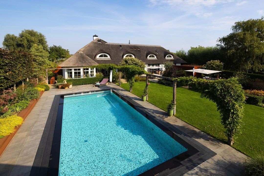 eindeloos transfusie wijk Nico Staalstraat 7 : a Luxury Villa/Townhouse for Sale - Hank, North Brabant  Property ID:626ba3492260050327a4d042 | Christie's International Real Estate