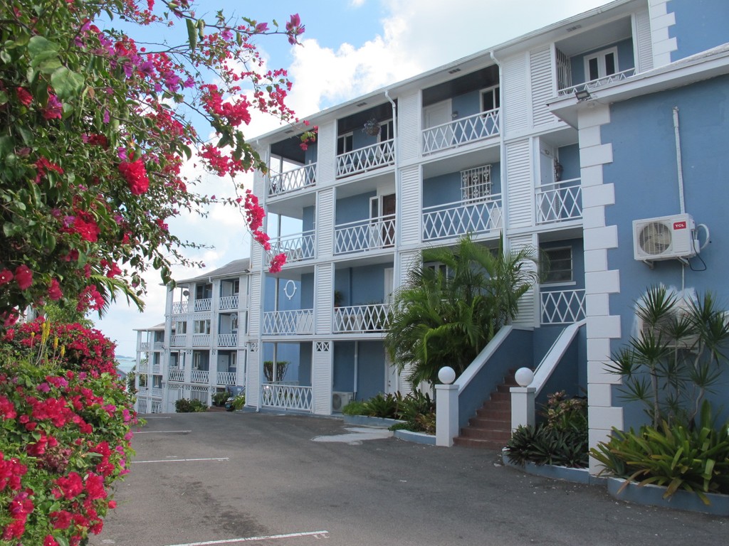 Attractive One Bedroom Baycroft Apartment Mls 36795 Eastern Road Nassau And Paradise Island Bahamas