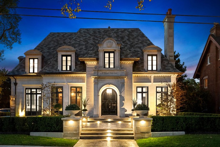This Home in Toronto's Top Neighborhood Was Built Before Canada Was a  Country - Mansion Global