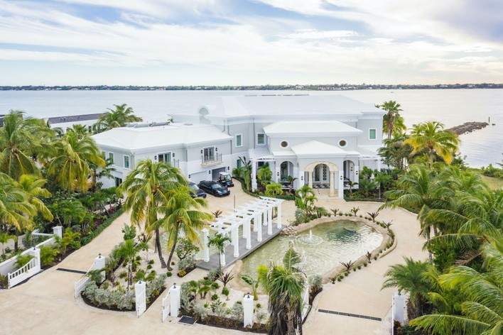 Ocean Club Estates, Paradise Island Luxury Real Estate - Homes for Sale
