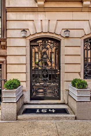 Palatial Upper East Side mansion with roof deck asks $20M - Curbed NY