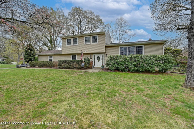 14 Roger Avenue, a Luxury Home for sale in Lincroft, New Jersey