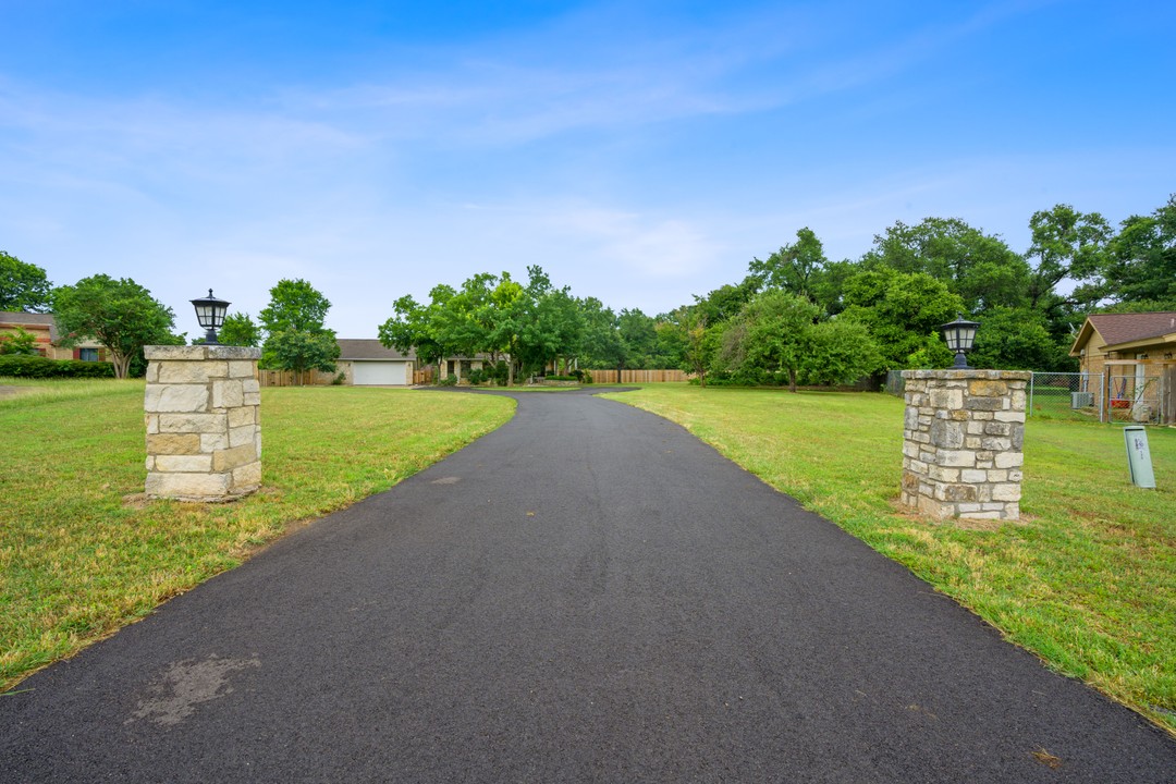 139 Jackrabbit Run , Round Rock, Texas (MLS 6159396)