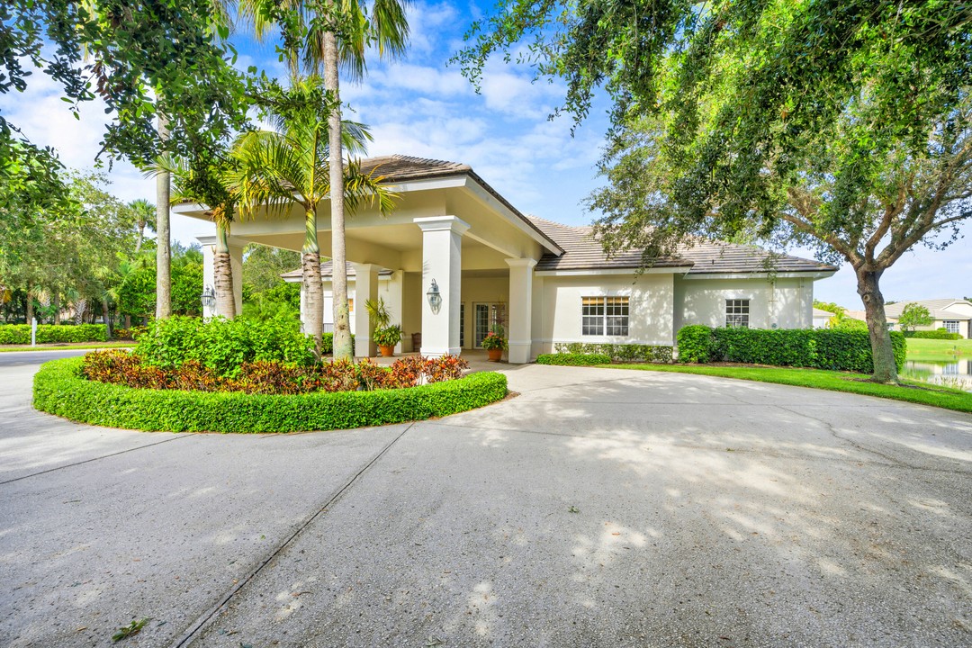 1167 Governors Way, Vero Beach, Florida (MLS 270162)