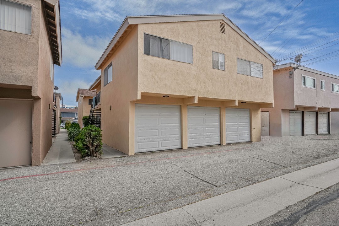 1235 Amethyst Street , Redondo Beach, California (MLS SB24076735)