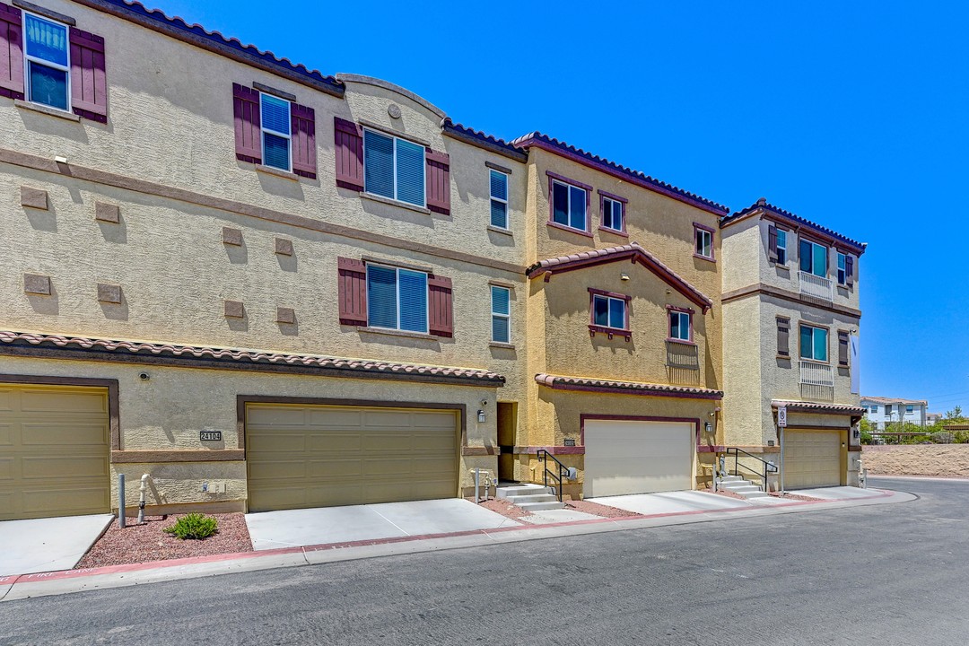 1525 Spiced Wine Avenue, Unit 24104, Henderson, Nevada (MLS 2581490)