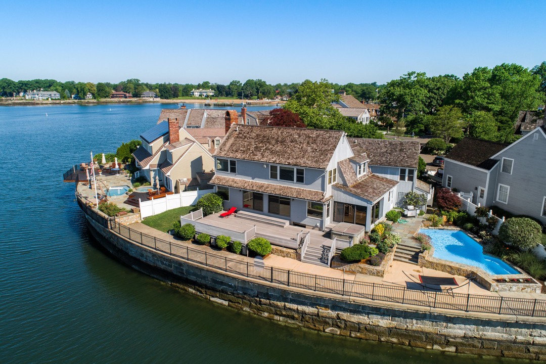 258 Dolphin Cove Quay, Stamford, Connecticut (MLS 120762)