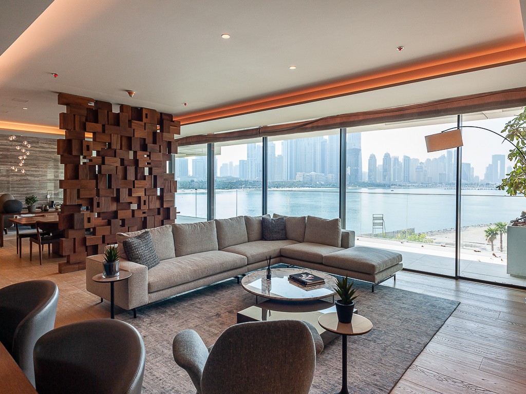 A Seaside Retreat for a Luxury Yachting Lifestyle : a Luxury Appartementen  for Verkoop - One at Palm Jumeirah The Palm Jumeirah, Dubai Property  ID:S-4514 | Christie's International Real Estate