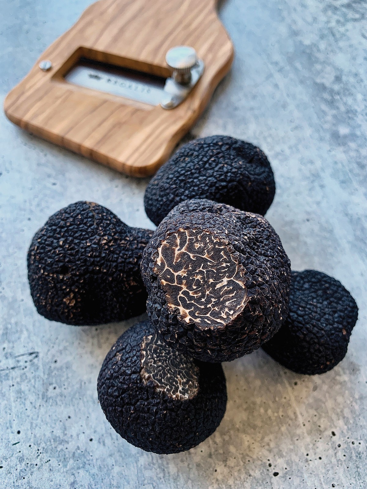 The black winter truffles from Regalis Foods,are the most valuable types of truffles on the market. The black variety has a more earthy flavor