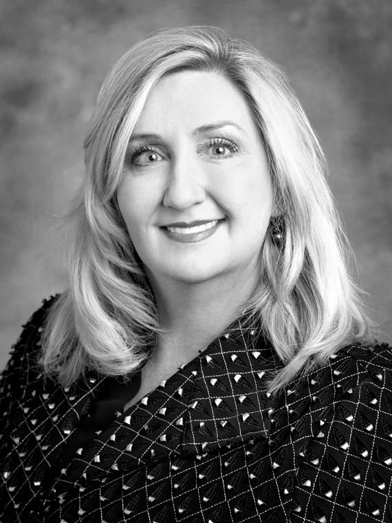 Charlotte Shelley - Real Estate Agent at Summit Sotheby's International Realty