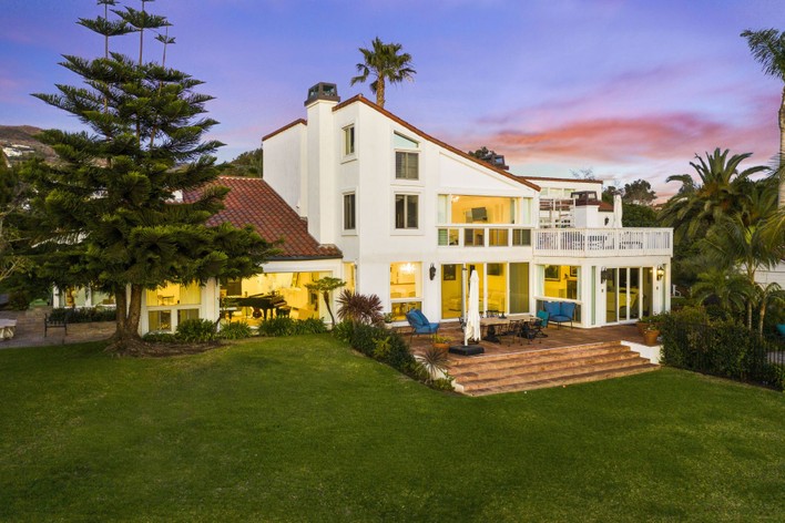 What You Need to Know When Searching for the Finest Properties in Malibu