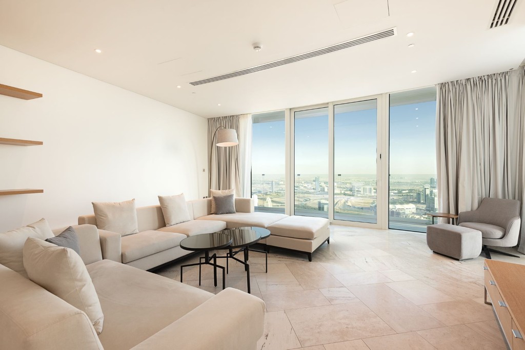 Large penthouse in prime JVC location Dubai, DU